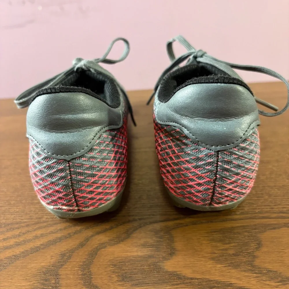 Girls Soccer Cleats Kids‎ Size 3 Grey Pink Good FG AG Athletic Shoes